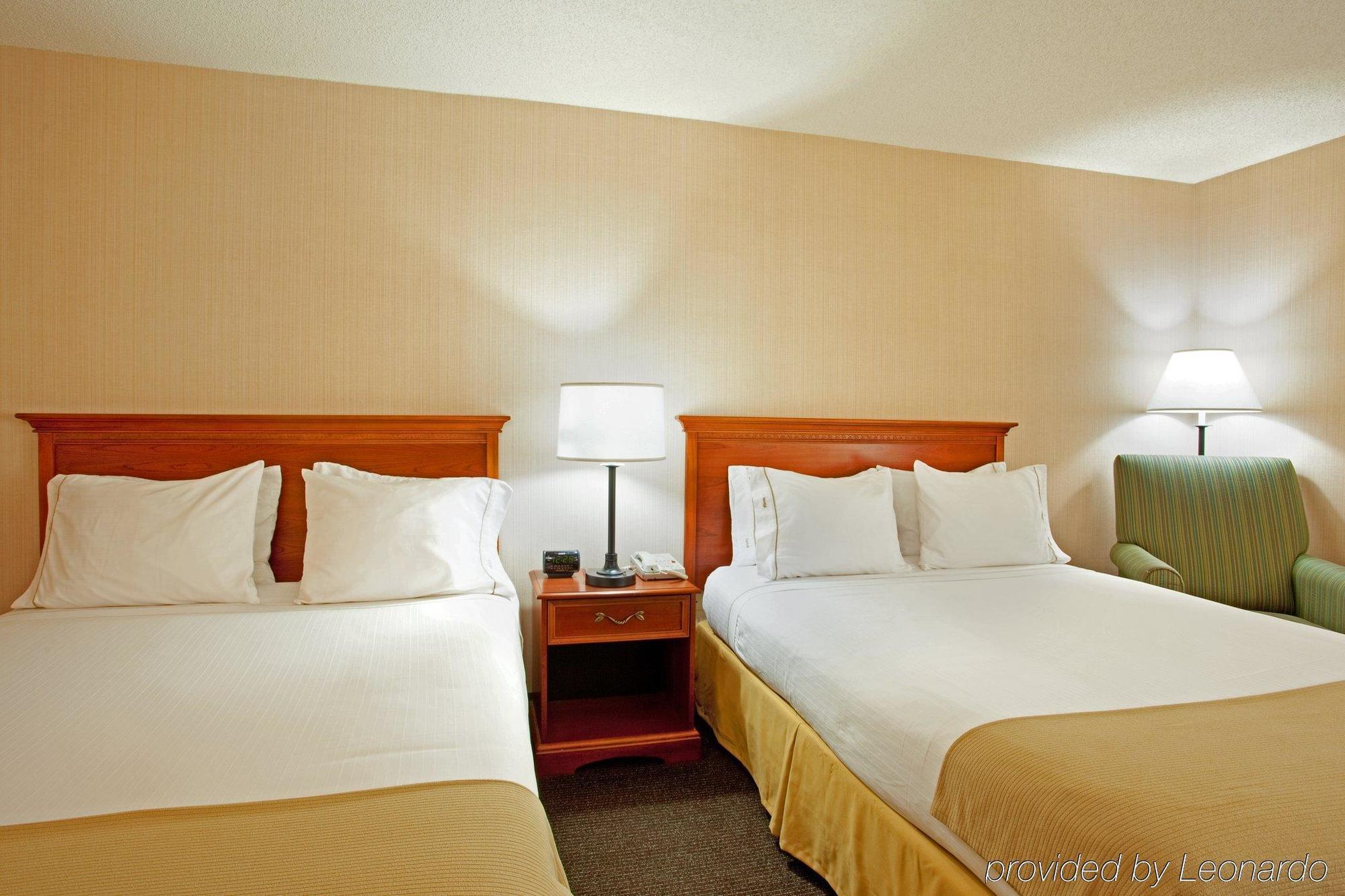 Holiday Inn Express & Suites Chicago-Midway Airport, An Ihg Hotel Bedford Park Dış mekan fotoğraf