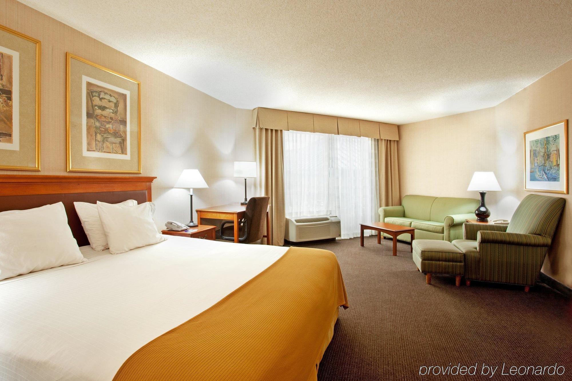 Holiday Inn Express & Suites Chicago-Midway Airport, An Ihg Hotel Bedford Park Dış mekan fotoğraf
